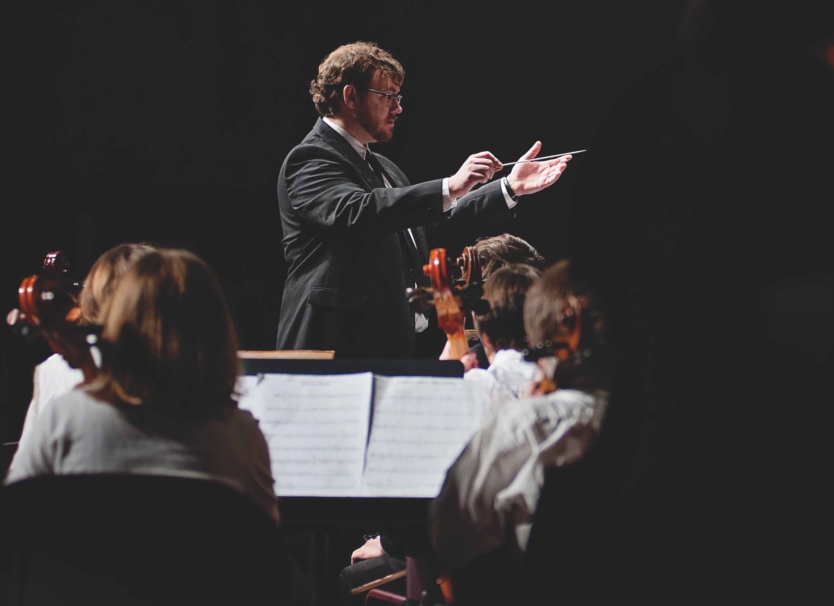 Kevin Richardson conducting