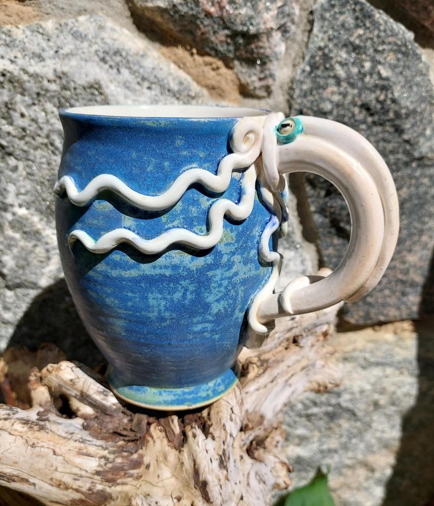 2022. Stoneware Ceramic, 5.5" tall, 18 oz. capacity